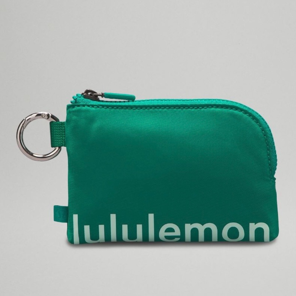 Lululemon Clippable Card Pouch (Maldives Green)